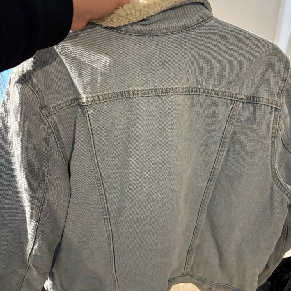 Signature by Levi Strauss Sherpa Lined Denim Jacket - Picture 4 of 4